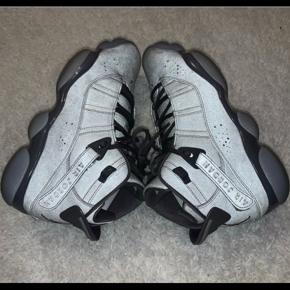 Jordan 6 ring sneakers .. size 8.5 - Picture 3 of 3